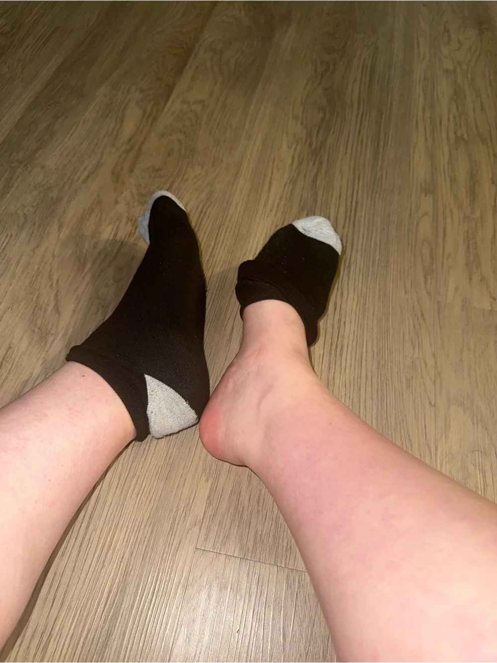 Women’s WORN No-Show Low-Cut Socks in Black and Gray